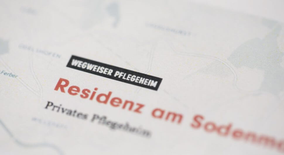 Screenshot des Pflege-Wegweisers: Man sieht den Schriftzug „Wegweiser“