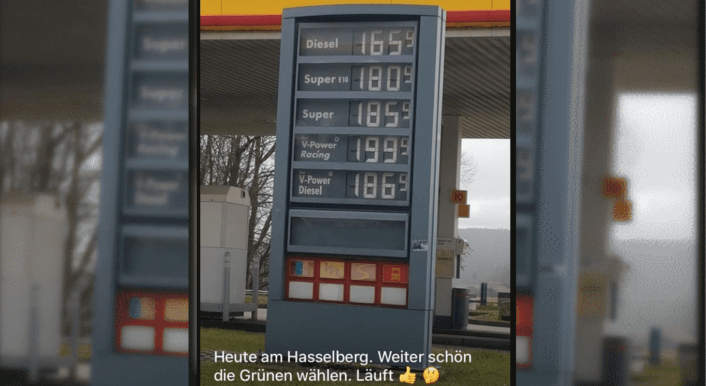 Ja, dieses Foto von Diesel- und Benzin-Preisen einer Tankstelle ist echt