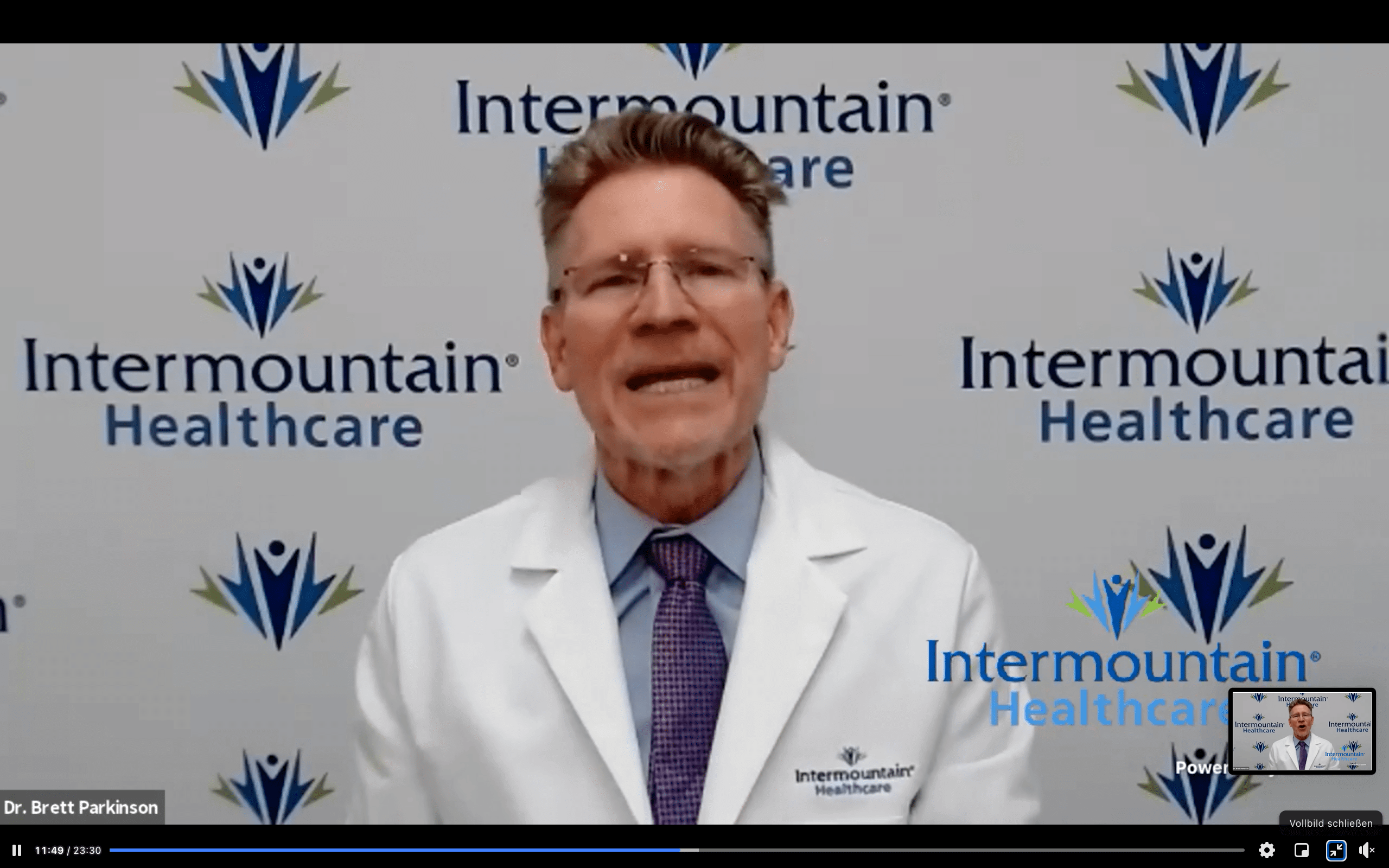 Brett Parkinson spricht in einem Video von Intermountain Healthcare