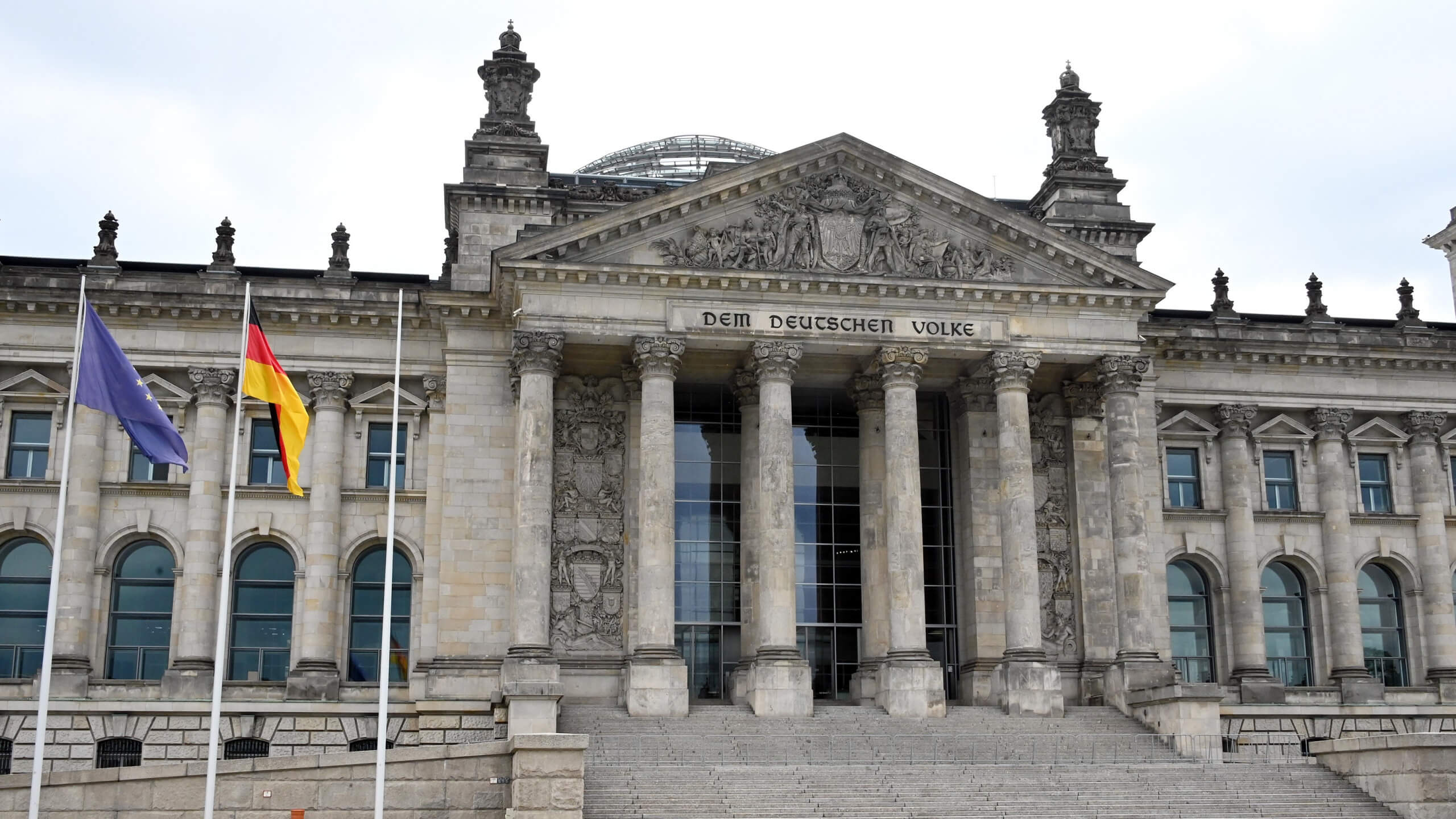 Bundestag berät über Geflüchtete