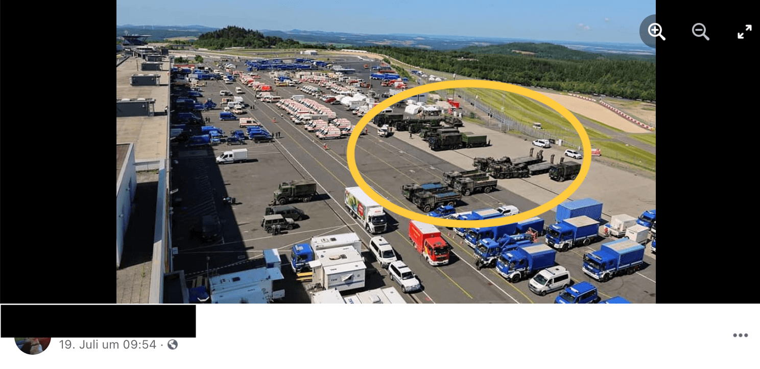 Auf diesem Foto sind Fahrzeuge der Bundeswehr zu erkennen (Quelle: Facebook / Screenshot, Schwärzung und Markierung: CORRECTIV.Faktencheck)