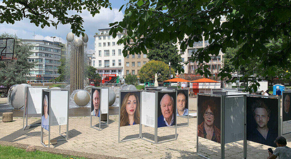 Recherche-Buch zu Rechtsextremismus