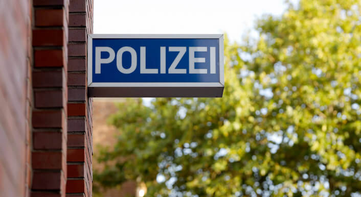 Polizei-Schild