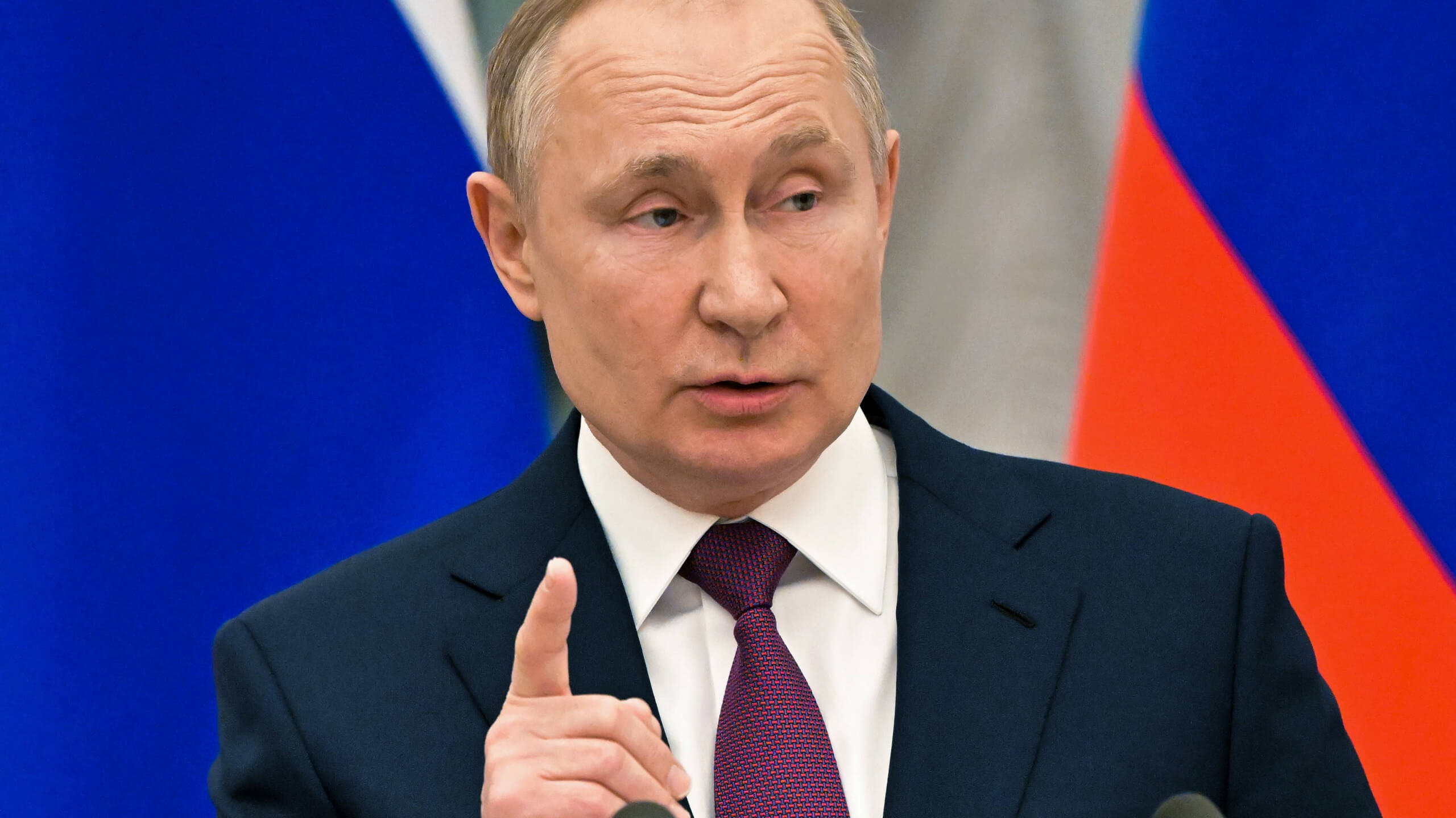 Präsident Wladimir Putin in Russland spricht zum Ukraine-Konflikt
