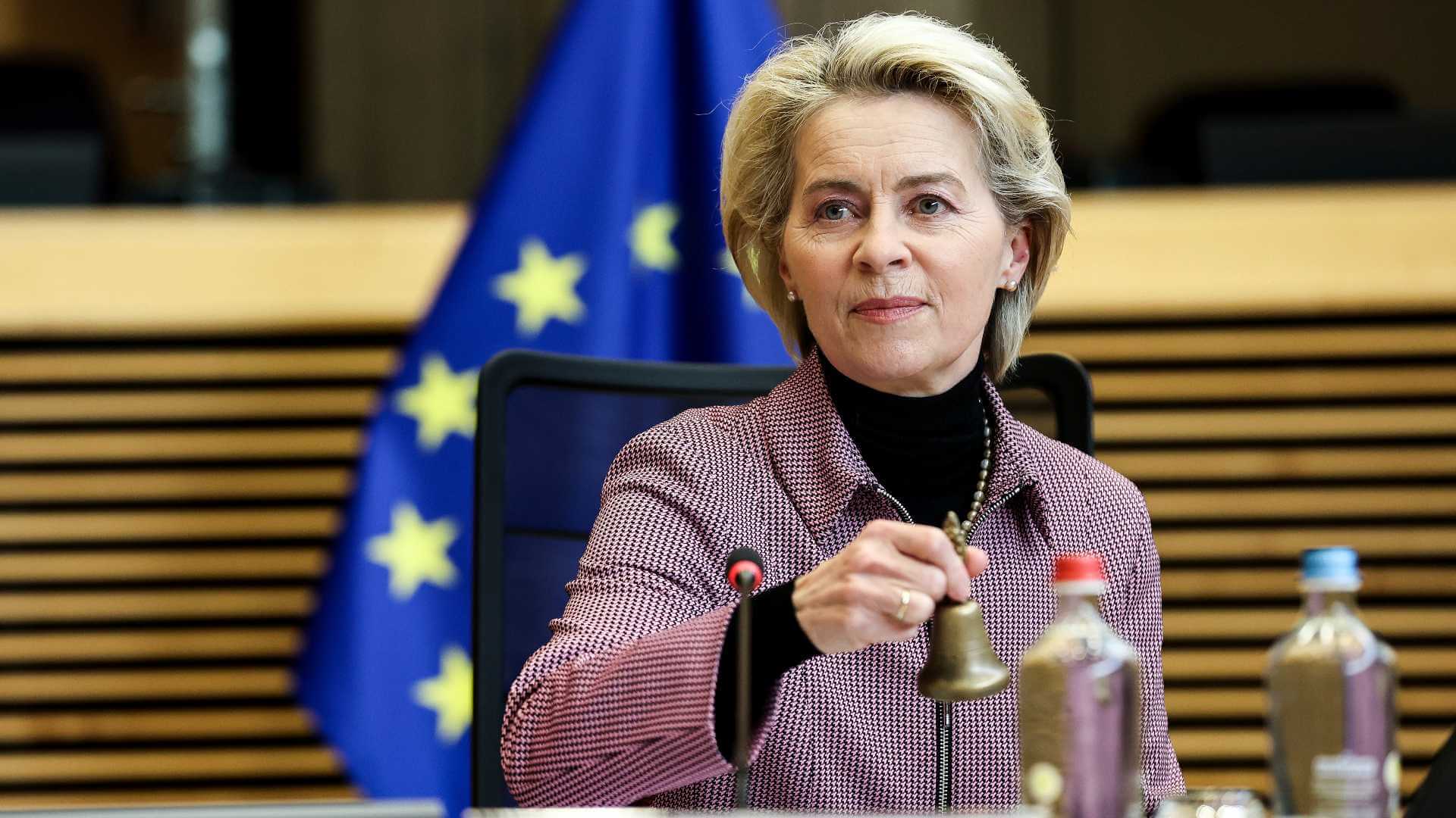 Ursula von der Leyen bei einem Treffen der Europäischen Kommission am 30. März 2022