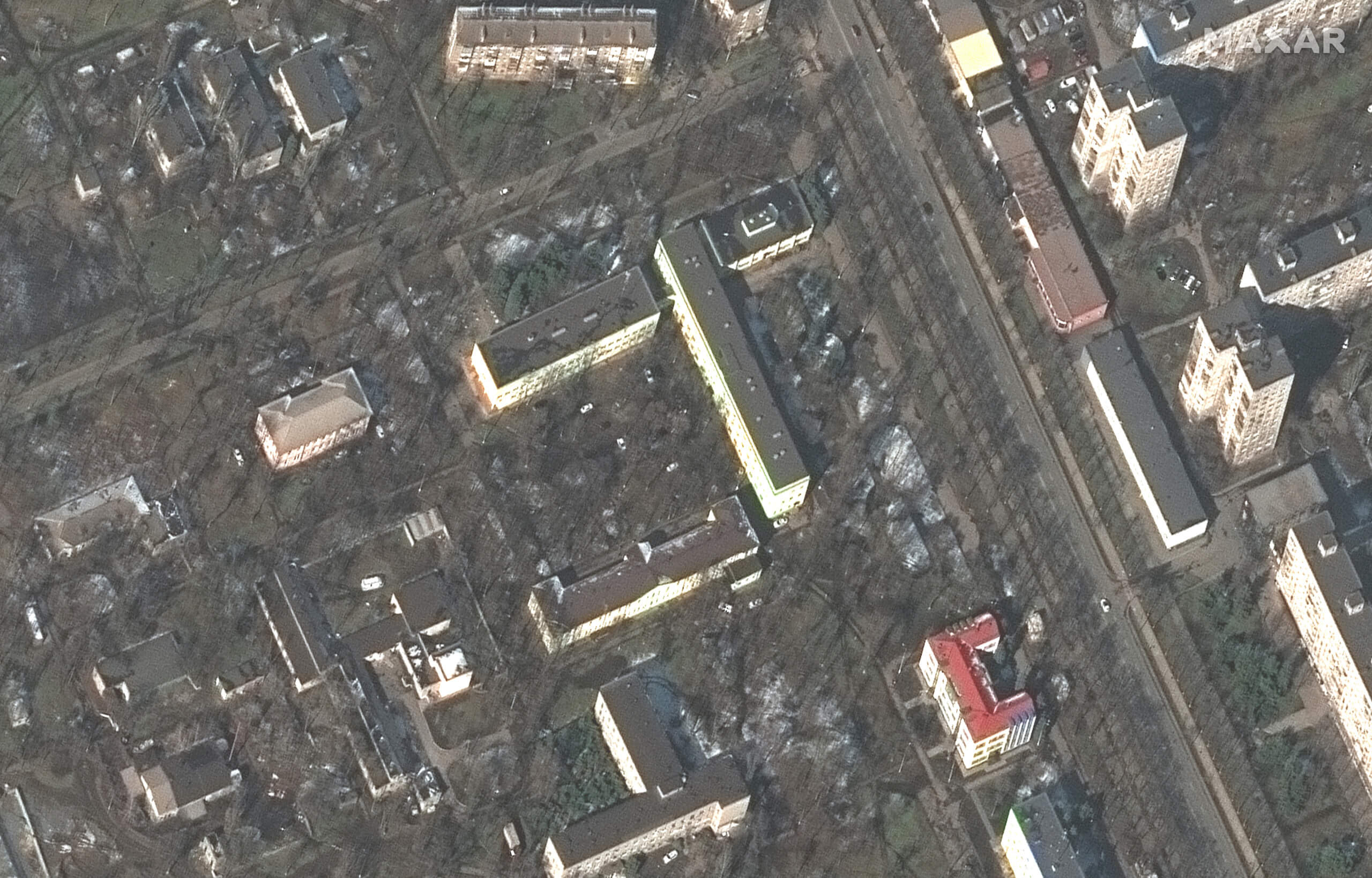 Satelliten-Bild der Klinik vor dem Angriff