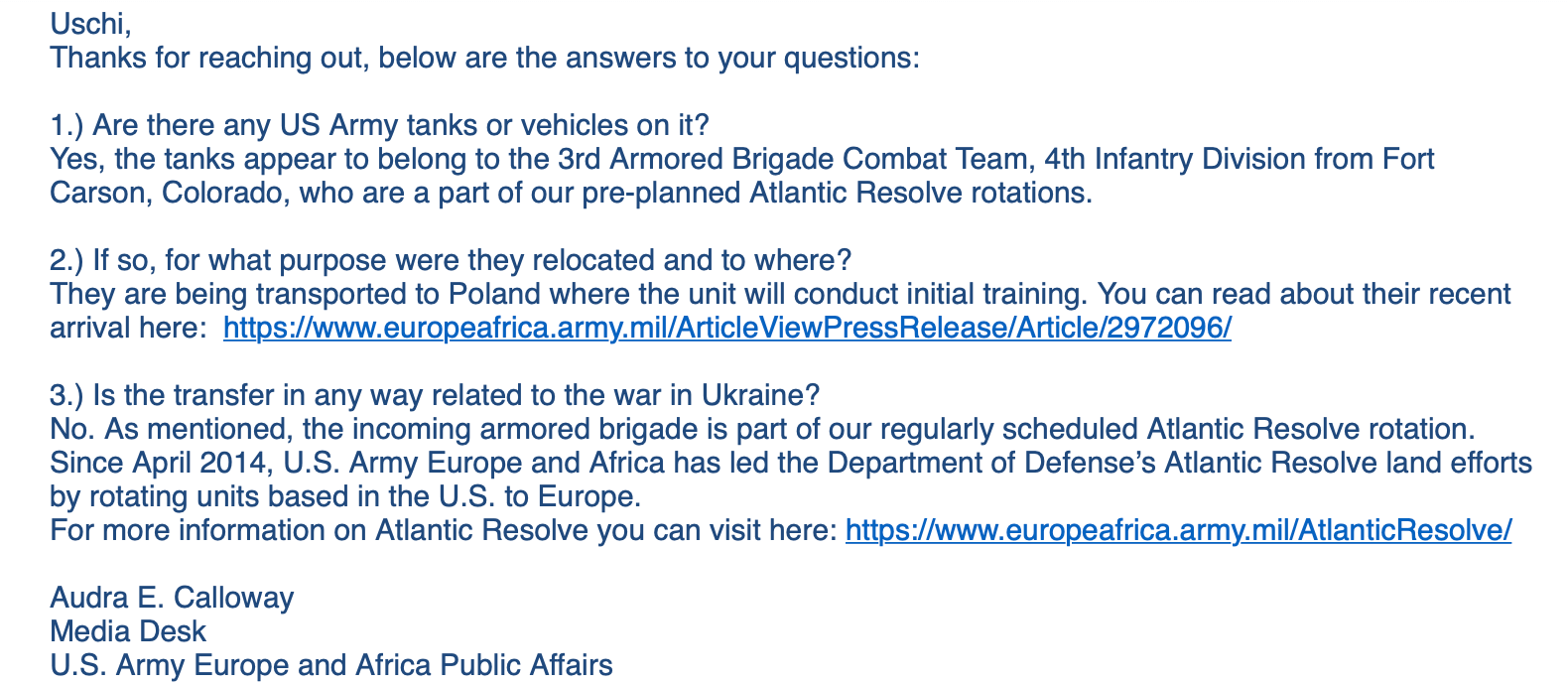 Eine Pressesprecherin des US-Militärs erklärt in einer E-Mail, dass die Panzer im Rahmen einer bereits im Dezember 2021 angekündigten Truppen-Rotation nach Polen transportiert wurden (Screenshot: CORRECTIV.Faktencheck)