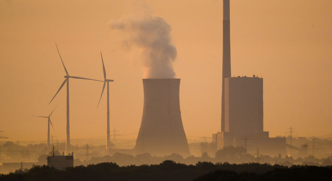 Das Kohlekraftwerk Kronsberg in Hannover ist eines der Kraftwerke, das seit August als sogenannter Marktrückkehrer wieder am Netz ist, um Gas zu sparen (Credit: Picture Alliance / DPA / Julian Stratenschulte)