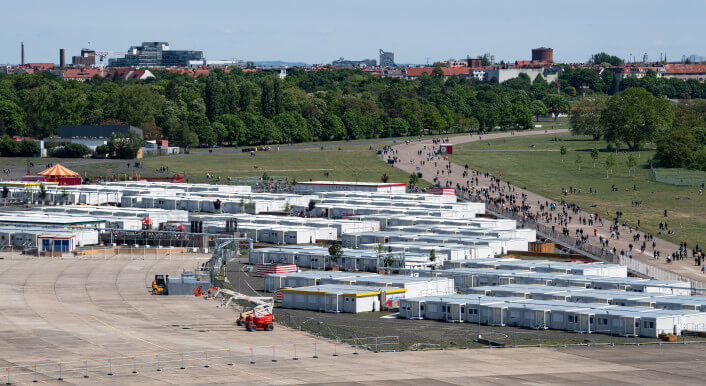 Tempohomes auf dem Tempelhofer Feld in Berlin