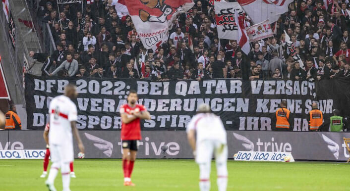 Fussballfans-protestieren-gegen-WM-in-Katar