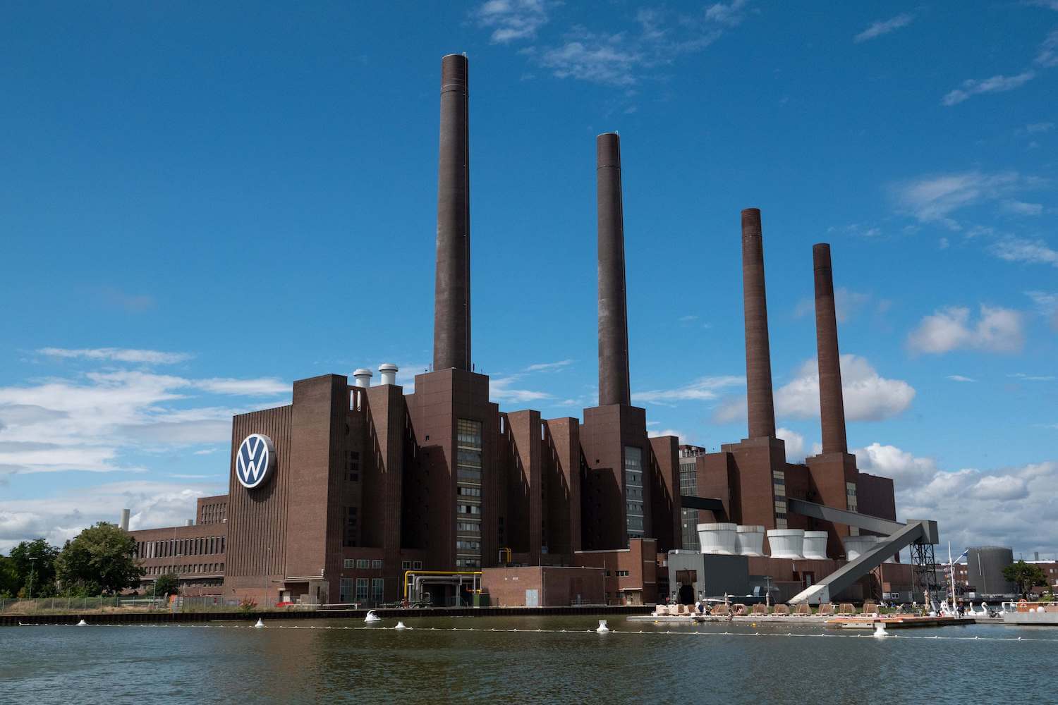 das Volkswagen Werk in Wolfsburg