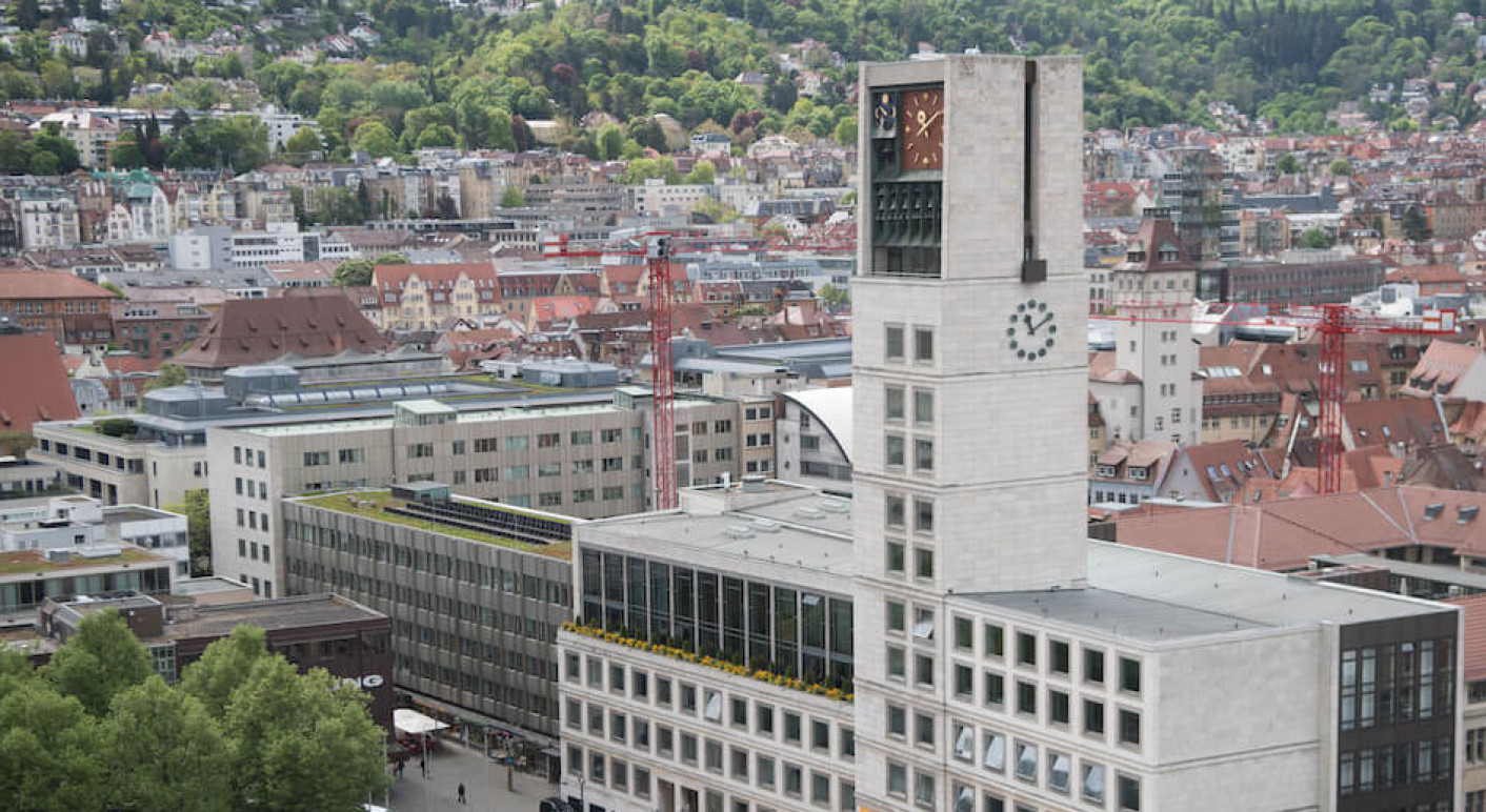 Stuttgart-rathaus-luftbild-symbolfoto
