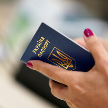 Symbolbild eines ukrainischen Reisepasses