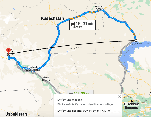 Ein Screenshot von Google Maps zeigt, dass Baikonur und Balgasch 929 Kilometer Luftlinie und 19 Stunden Autofahrt voneinander entfernt liegen.