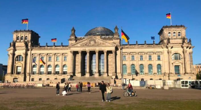 Symbolbild vom Bundestag in Berlin