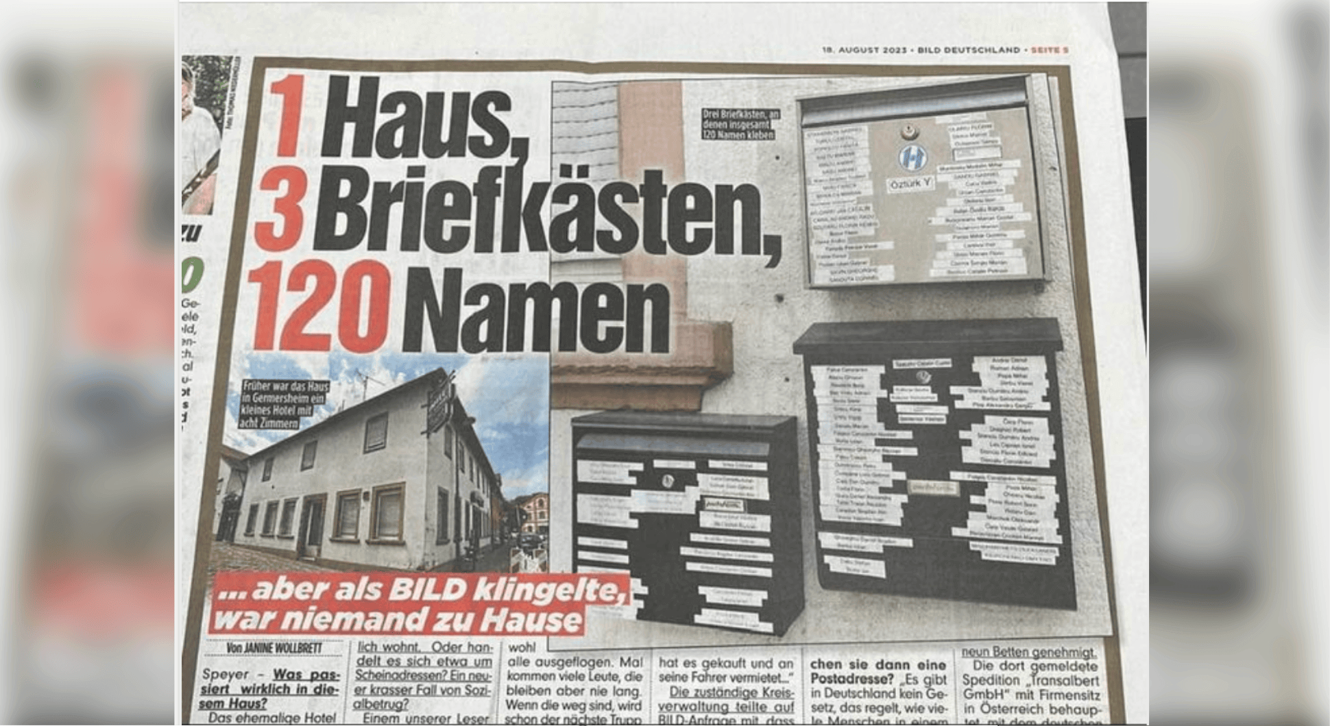 Ein Screenshot einer Zeitungsseite der Bildzeitung. Darauf sind mehrere Briefkästen mit vielen Namensschildern zu sehen, die Schlagzeile lautet: 1 Haus, 3 Briefkaesten, 120 Namen.