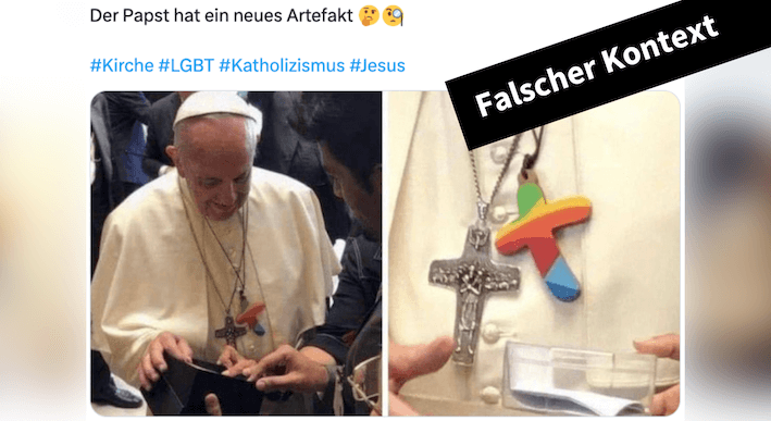 Zwei Fotos vom Papst, er trägt eine bunte, kreuzförmige Kette. Dazu schreibt jemand auf X: #LGBT und dass der Papst ein neues Artefakt habe.