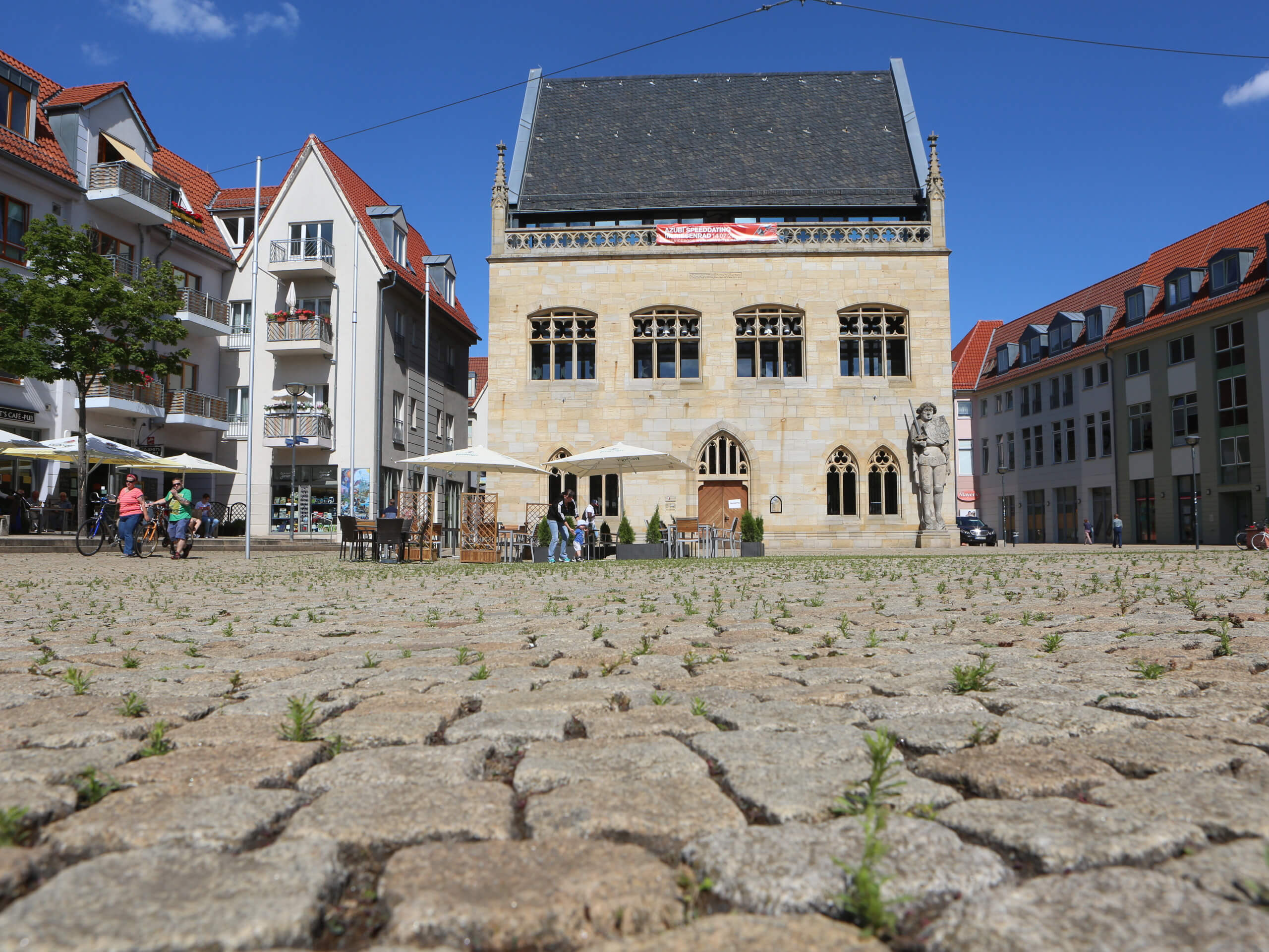 Das Rathaus von Halberstadt von außen.