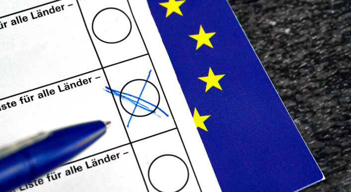 europawahl-2024-symbolbild-wahlzettel