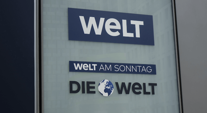 Foto von einem Welt-Logo.