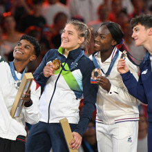 Die mexikanische Judoka Prisca Awiti Alcaraz (ganz links) gewann bei den olympischen Spielen in Paris Silber