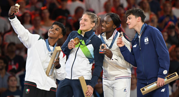 Die mexikanische Judoka Prisca Awiti Alcaraz (ganz links) gewann bei den olympischen Spielen in Paris Silber