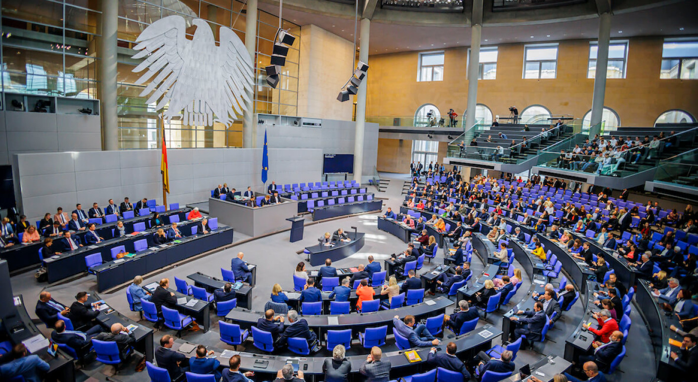 bundestag-gleichstellungsgesetz-sex-kinder-straffrei-faktencheck.jpg