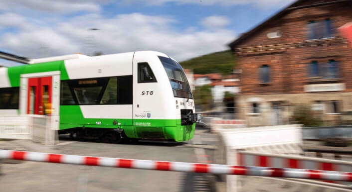 Ein Zug der Süd-Thüringen-Bahn.