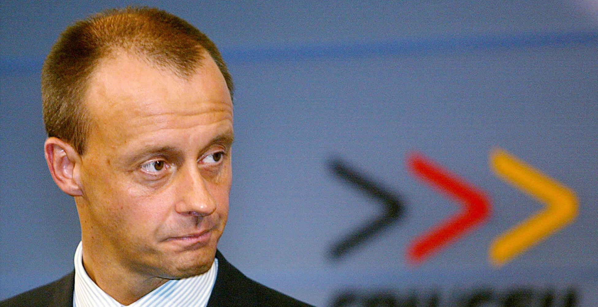 Friedrich Merz (hier ein Archivbild von 2002) stimmte 1997 im Bundestag gegen einen Gesetzentwurf zur Strafbarkeit der Vergewaltigung in der Ehe (Foto: Frank Augstein / Associated Press / Picture Alliance)