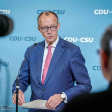 CDU-Kanzlerkandidat Friedrich Merz bei einer Pressekonferenz am 15. November 2024 (Quelle: Kay Nietfeld / Picture Alliance / DPA)