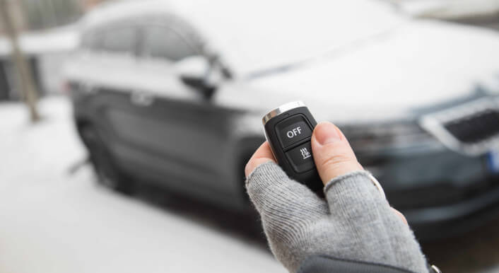 Wer sein Auto ohne Sorgen vor dem Fahren heizen möchte, nutzt am besten eine Standheizung