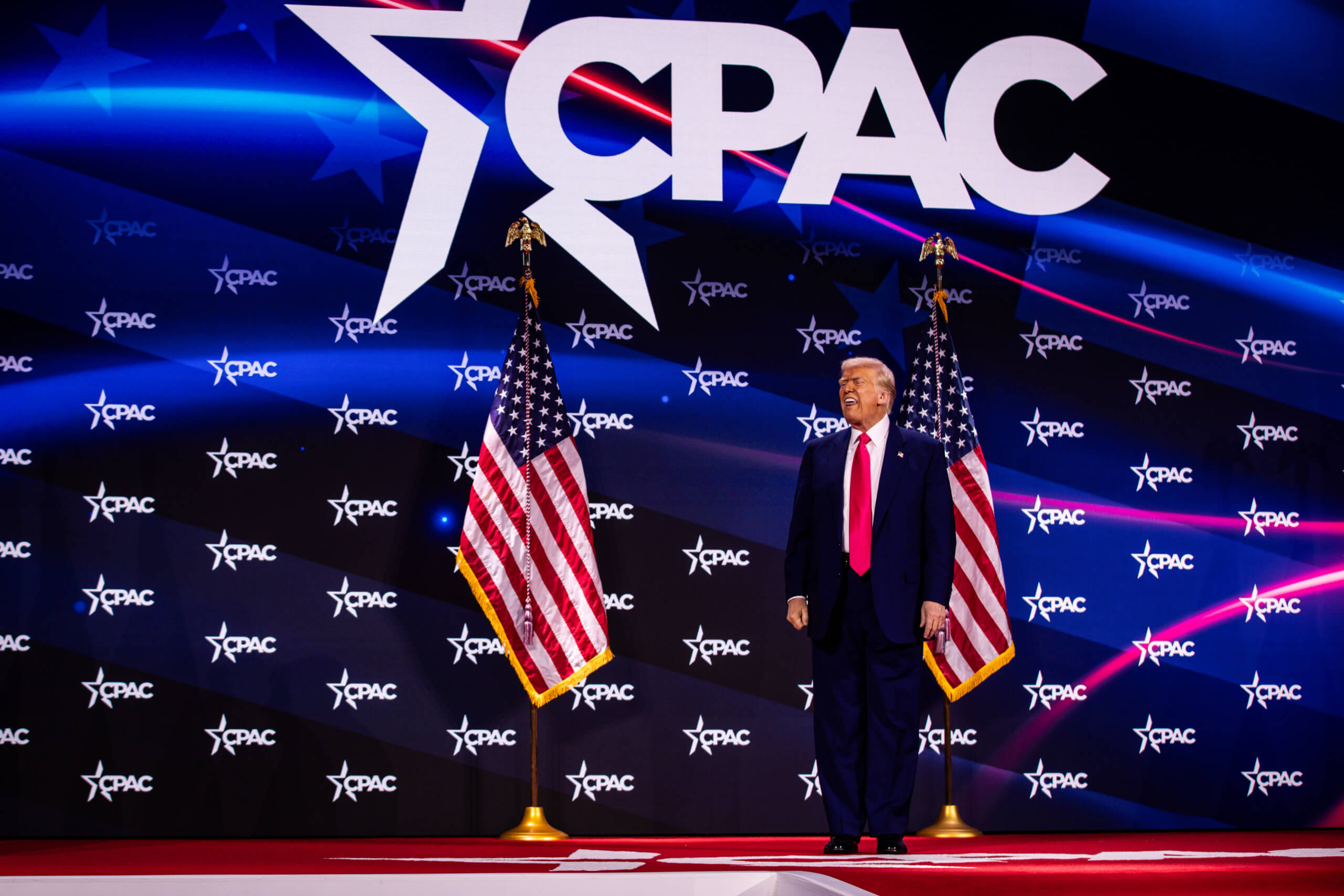 US-Präsident Donald Trump auf der „Conservative Political Action Conference“ (CPAC) in Maryland – einem Treffen Erzkonservativer und Rechtspopulisten, die kurz nach der ARC stattgefunden hat. Foto: picture alliance / Consolidated News Photos / Samuel Corum / Pool via CNP