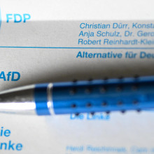 Stimmzettel mit Stift