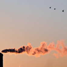 Ende Januar 2025 beschloss der Bundestag, den Emissionshandel zu reformieren. Im Netz verbreiteten sich daraufhin Spekulationen darüber, wie sich die CO2-Preise dadurch entwickeln werden.