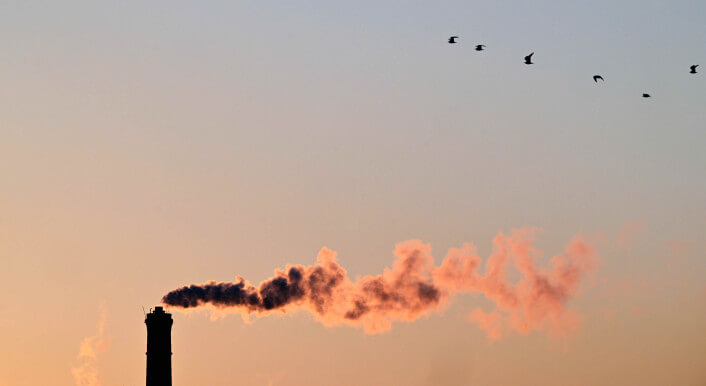 Ende Januar 2025 beschloss der Bundestag, den Emissionshandel zu reformieren. Im Netz verbreiteten sich daraufhin Spekulationen darüber, wie sich die CO2-Preise dadurch entwickeln werden.