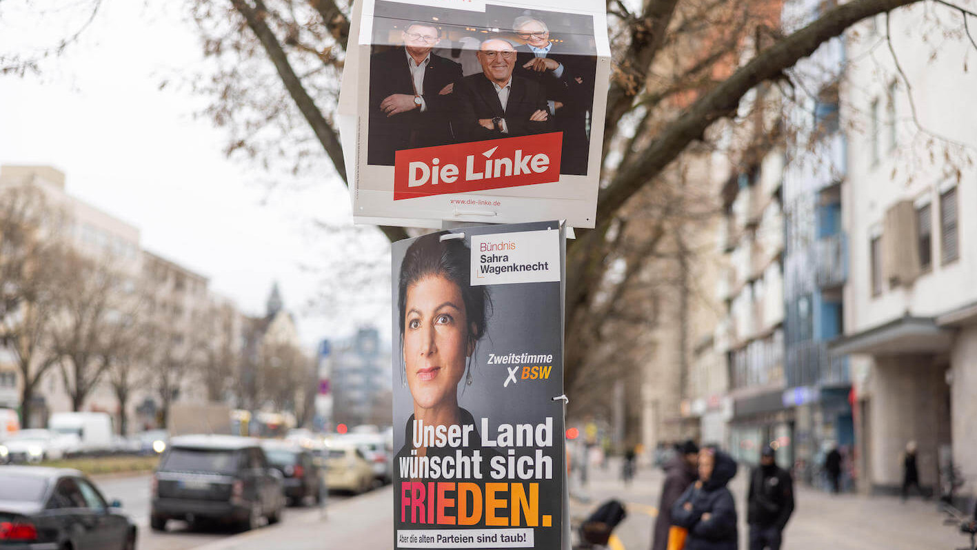 Wahlplakate von Die Linke und BSW in Berlin