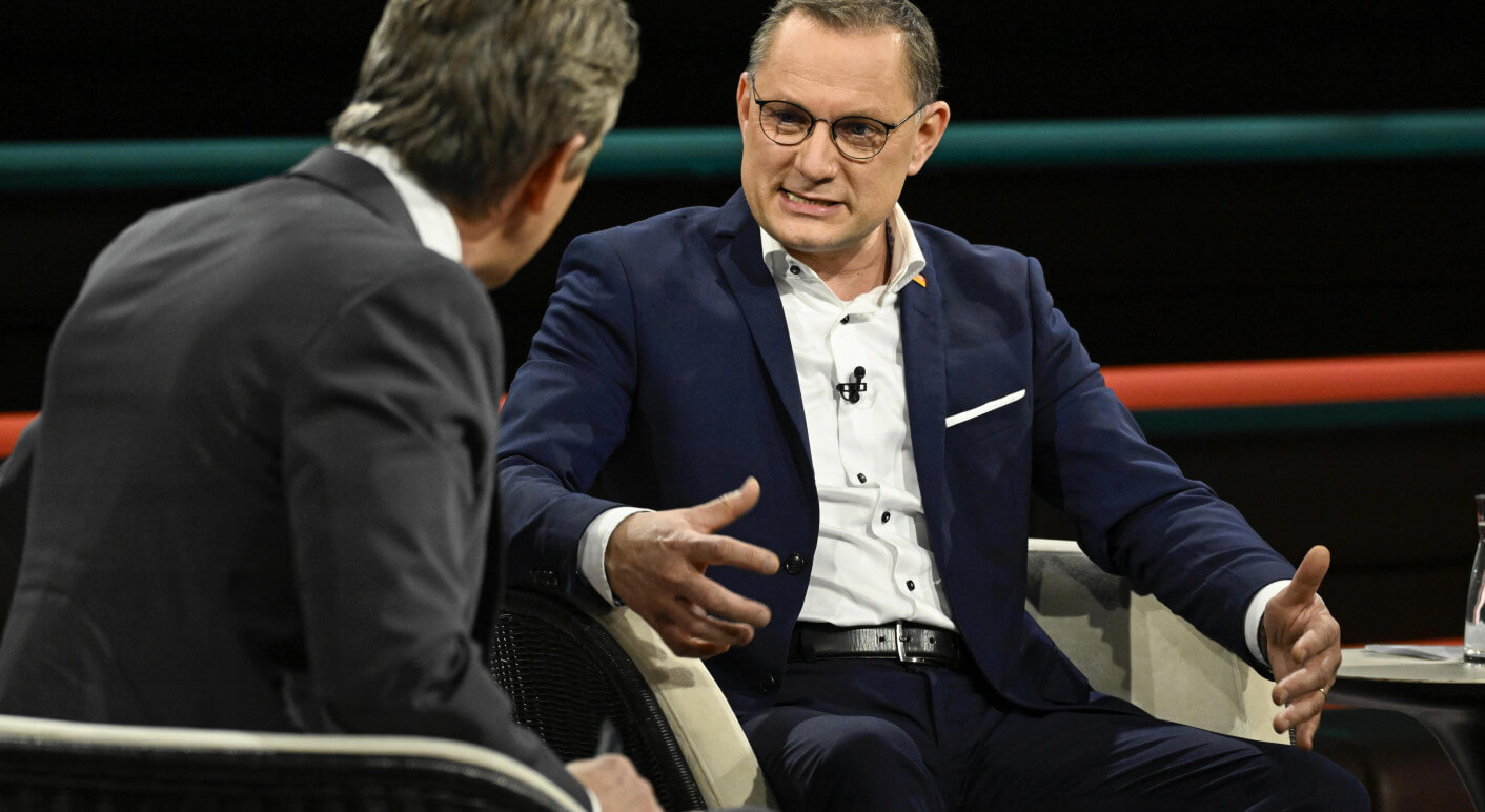 Markus Lanz (li.) mit Tino Chrupalla 02/24 her Markus Lanz (li...