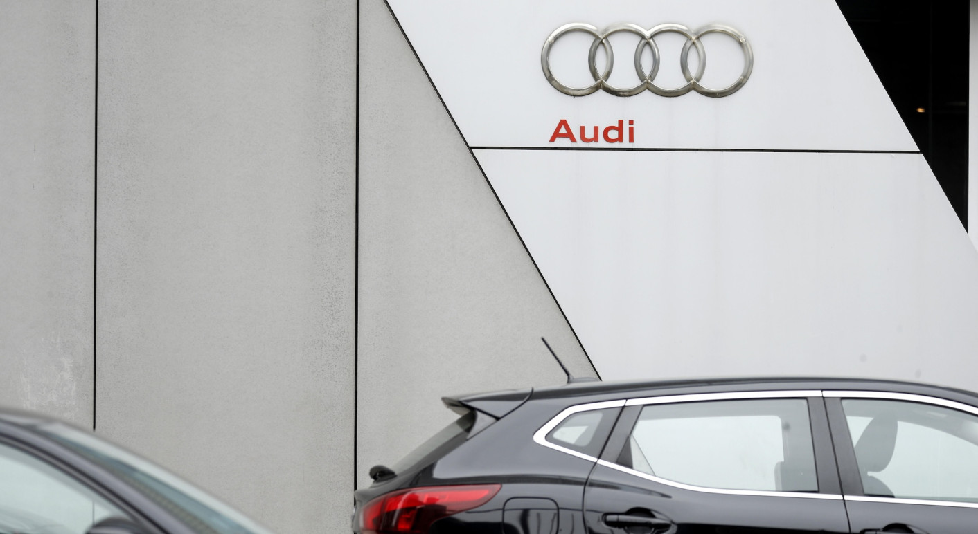 Automobile Dealership Logos
