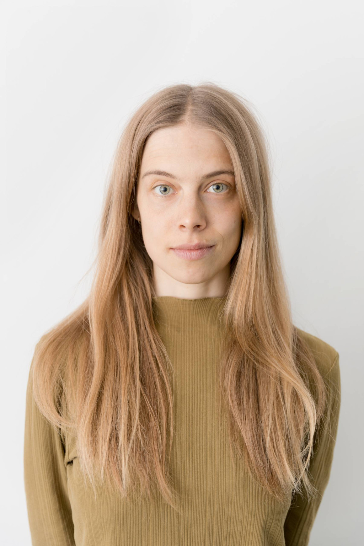 Portraitfoto von Lena Schubert