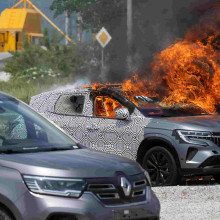 Simulation eines Löscheinsatzes bei einem Elektroauto