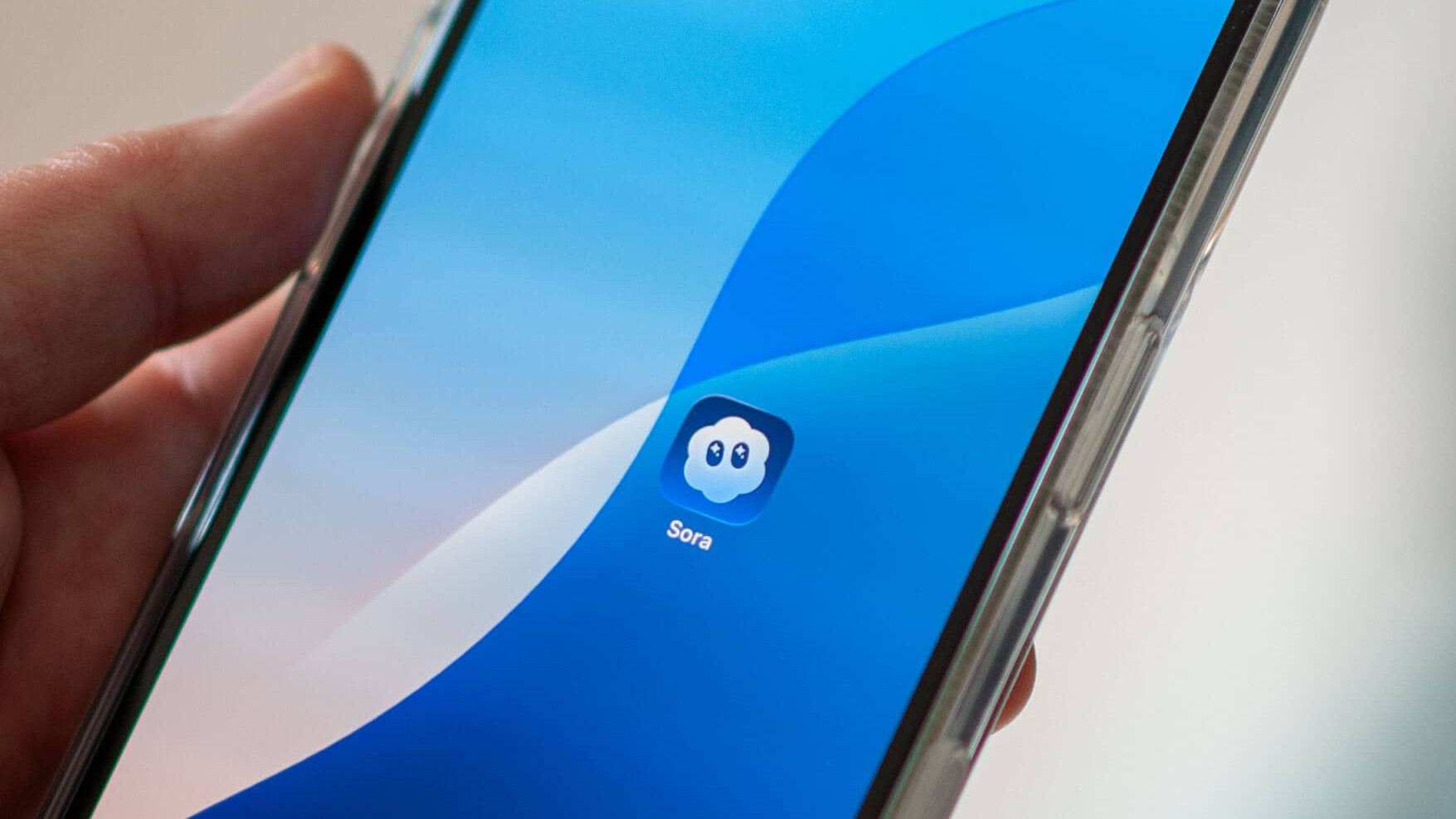 Neue Sora-App auf einem Handydisplay