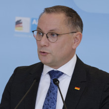 Tino Chrupalla, AfD Co-Vorsitzender, im Oktober 2025 bei einer Pressekonferenz