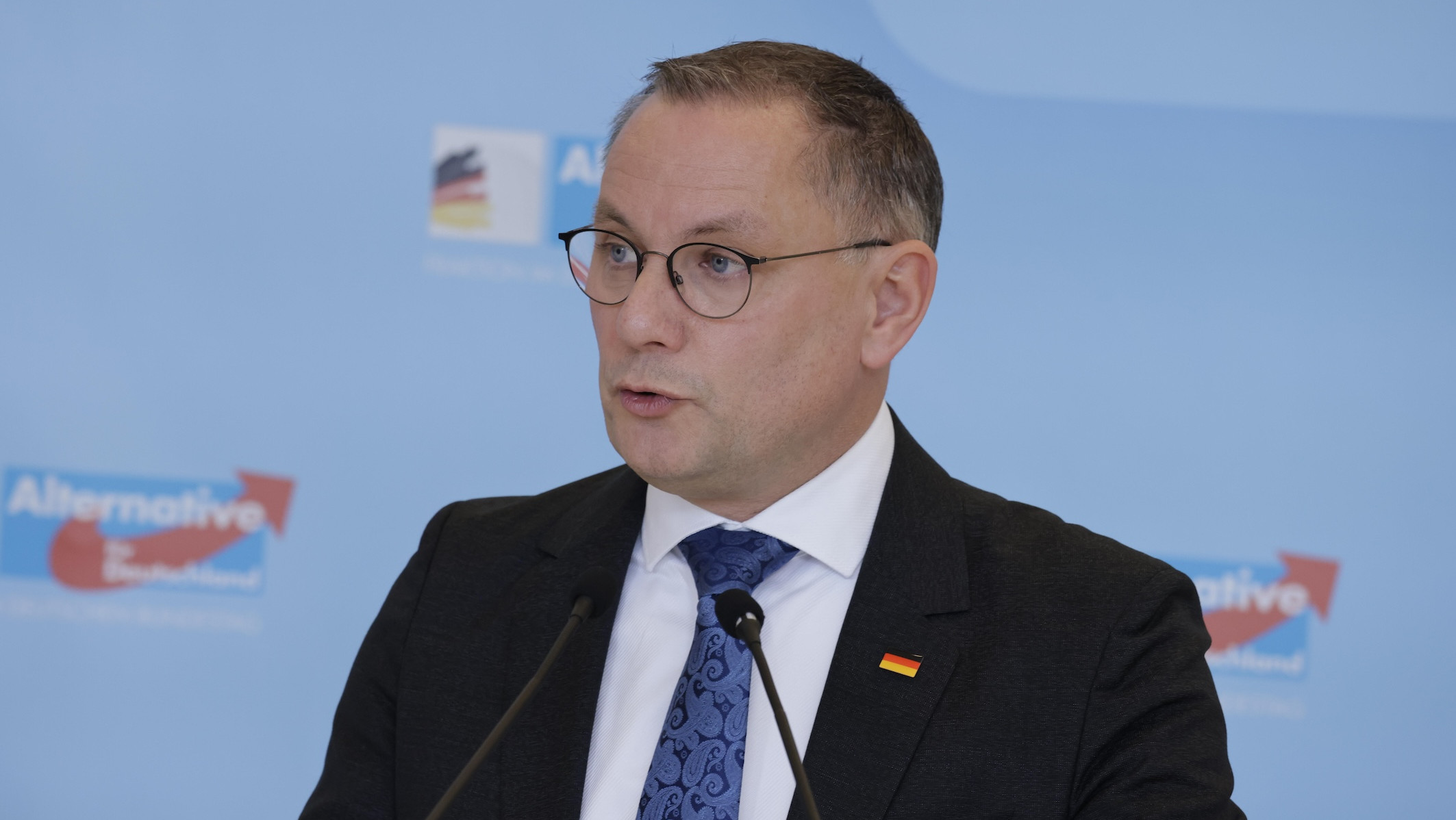 Tino Chrupalla, AfD Co-Vorsitzender, im Oktober 2025 bei einer Pressekonferenz