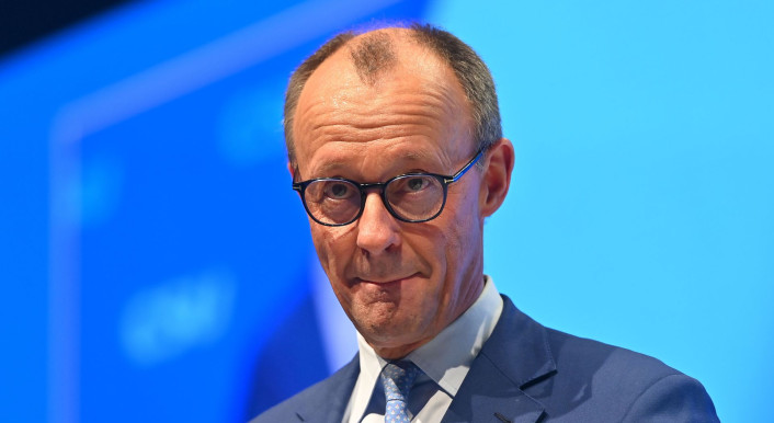 CDU-Kanzlerkandidat Friedrich Merz – über ihn kursiert eine Falschbehauptung zu einer angeblichen Professur in der Schweiz (Bild: Fran Hoermann / Sven Simon / Picture Alliance)