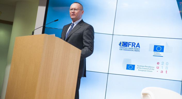 Der Menschenrechtskommissar des Europarats Michael O'Flaherty (Bild: Nicolas Landemard / Picture Alliance / Zumapress)