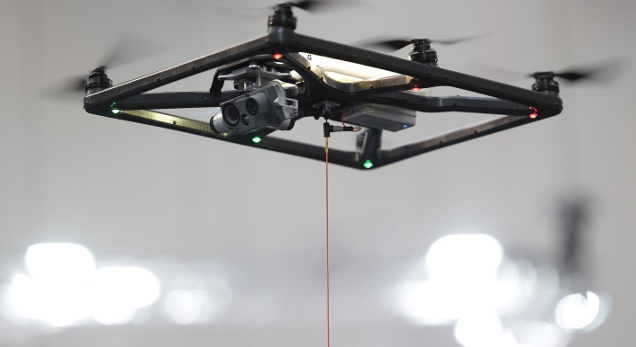 drohne-kabelgebunden-fotokite-david-young-dpa-picture-alliance