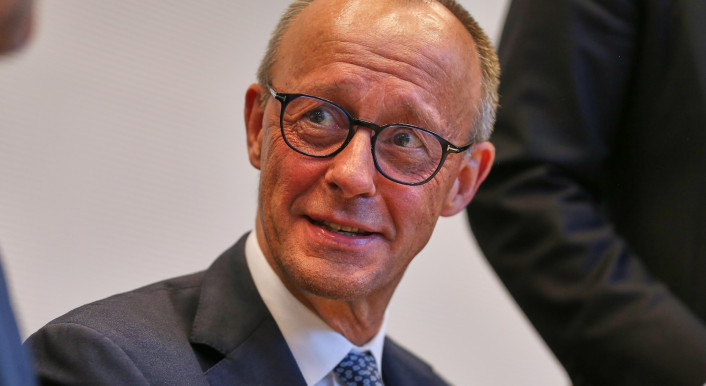 portraet-friedrich-merz-bundeskanzler