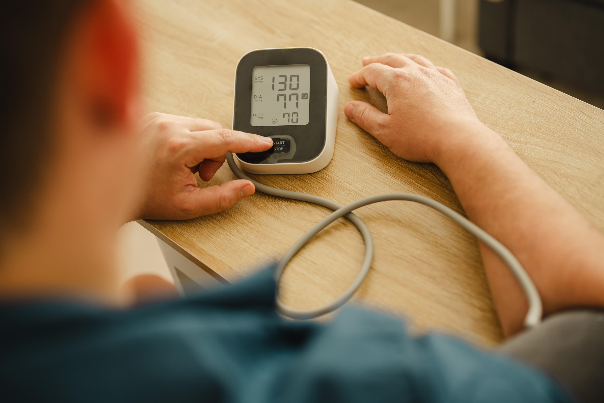 Entscheidend für eine Bluthochdruck-Diagnose sind feste Grenzwerte. (Symbolbild) (Bild: Inga Erhan / Picture Alliance / Westend61)