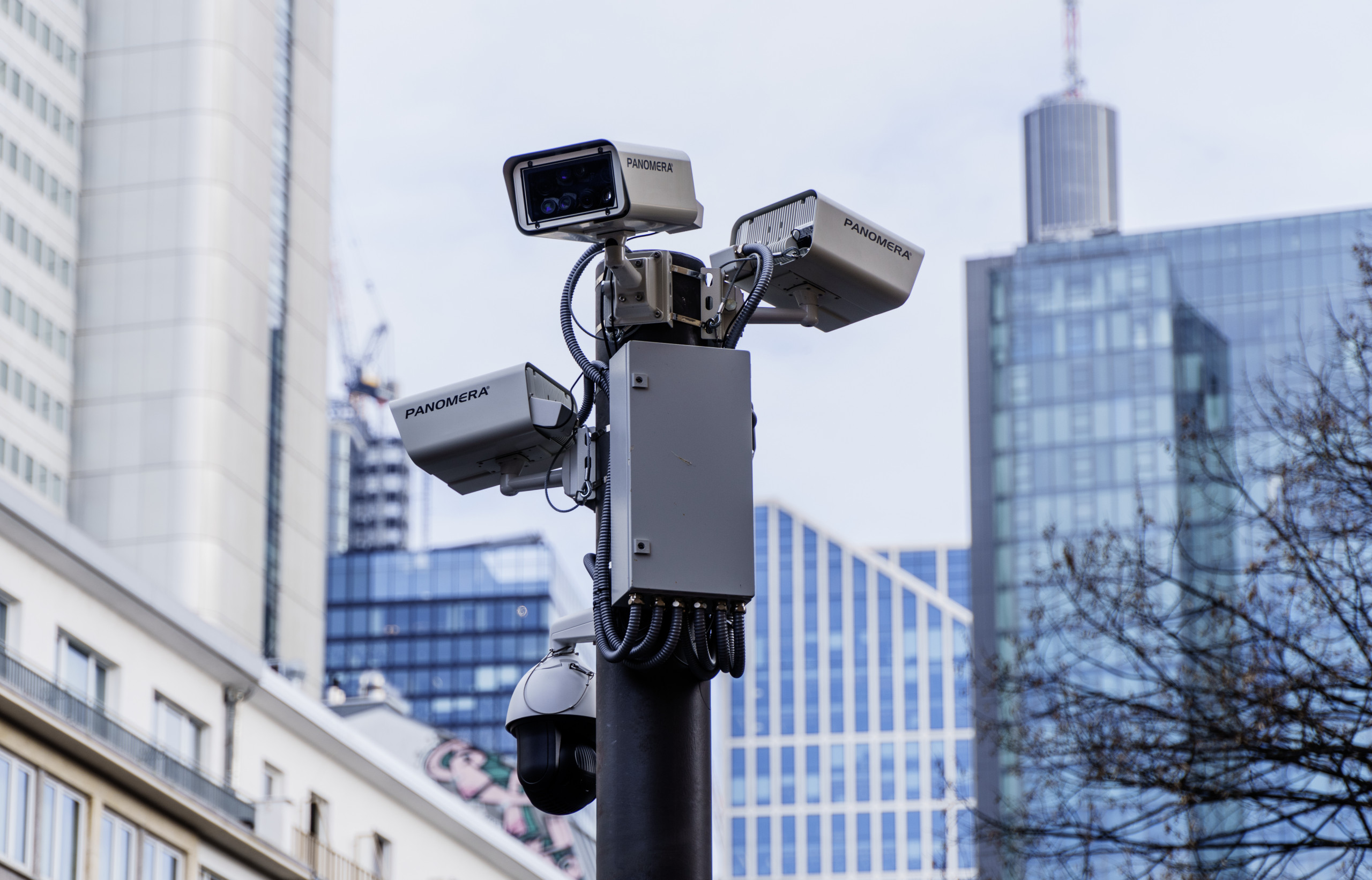 Eine Anlage zur Videoüberwachung steht im Bahnhofsviertel.