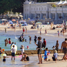 Am 10. Januar kamen zahlreiche Menschen an den Balmoral Beach in Sydney, um sich während einer Hitzewelle abzukühlen